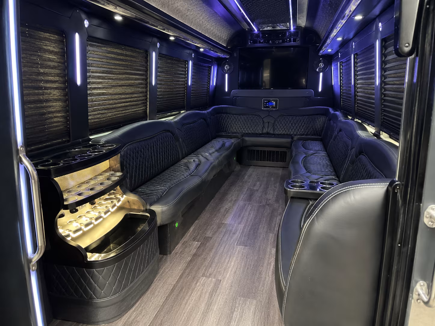 Miami Birthday, Sweet 16, & Quinceañera Transportation pickup coordination